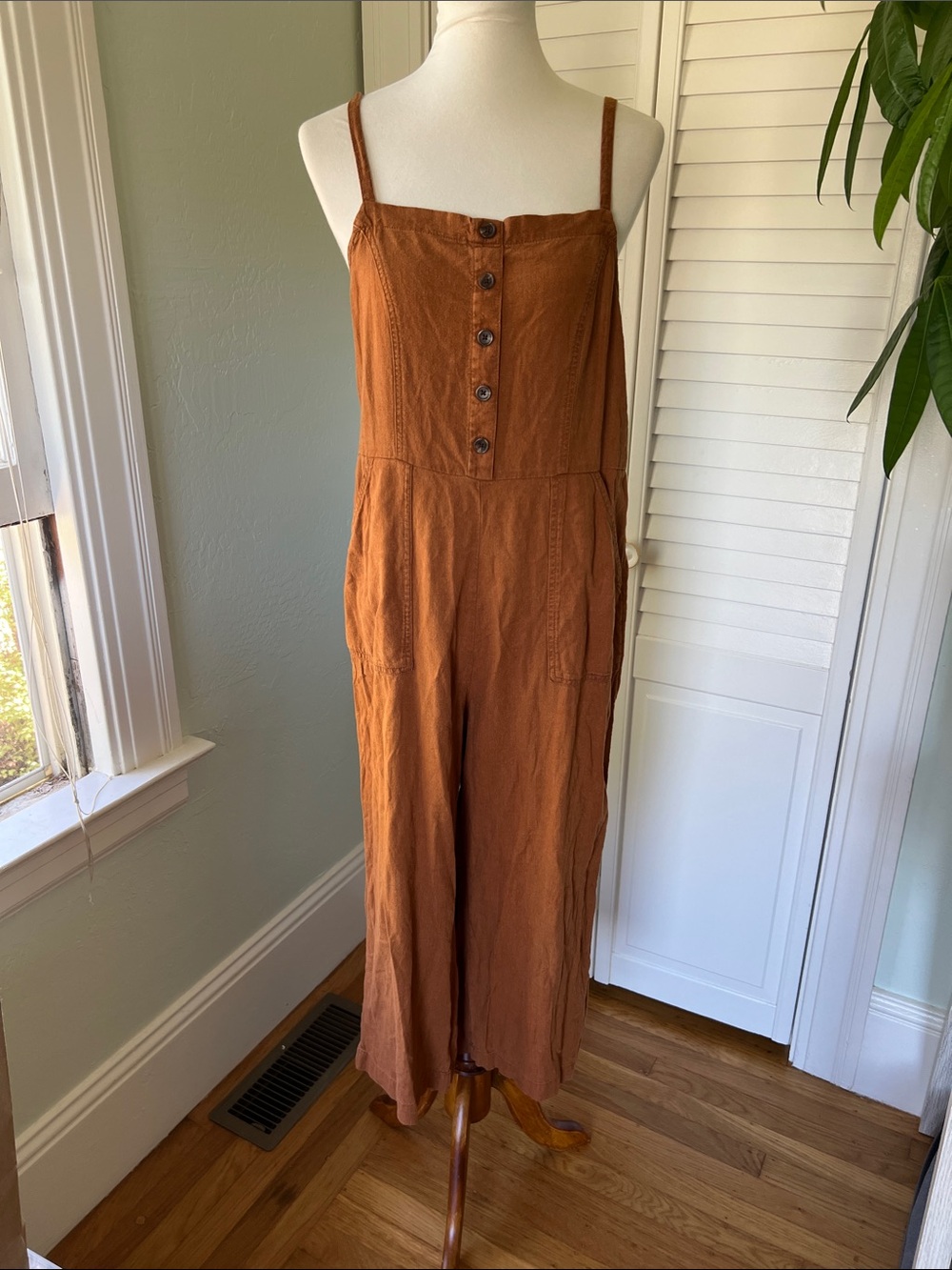 Old Navy Cropped Jumpsuit